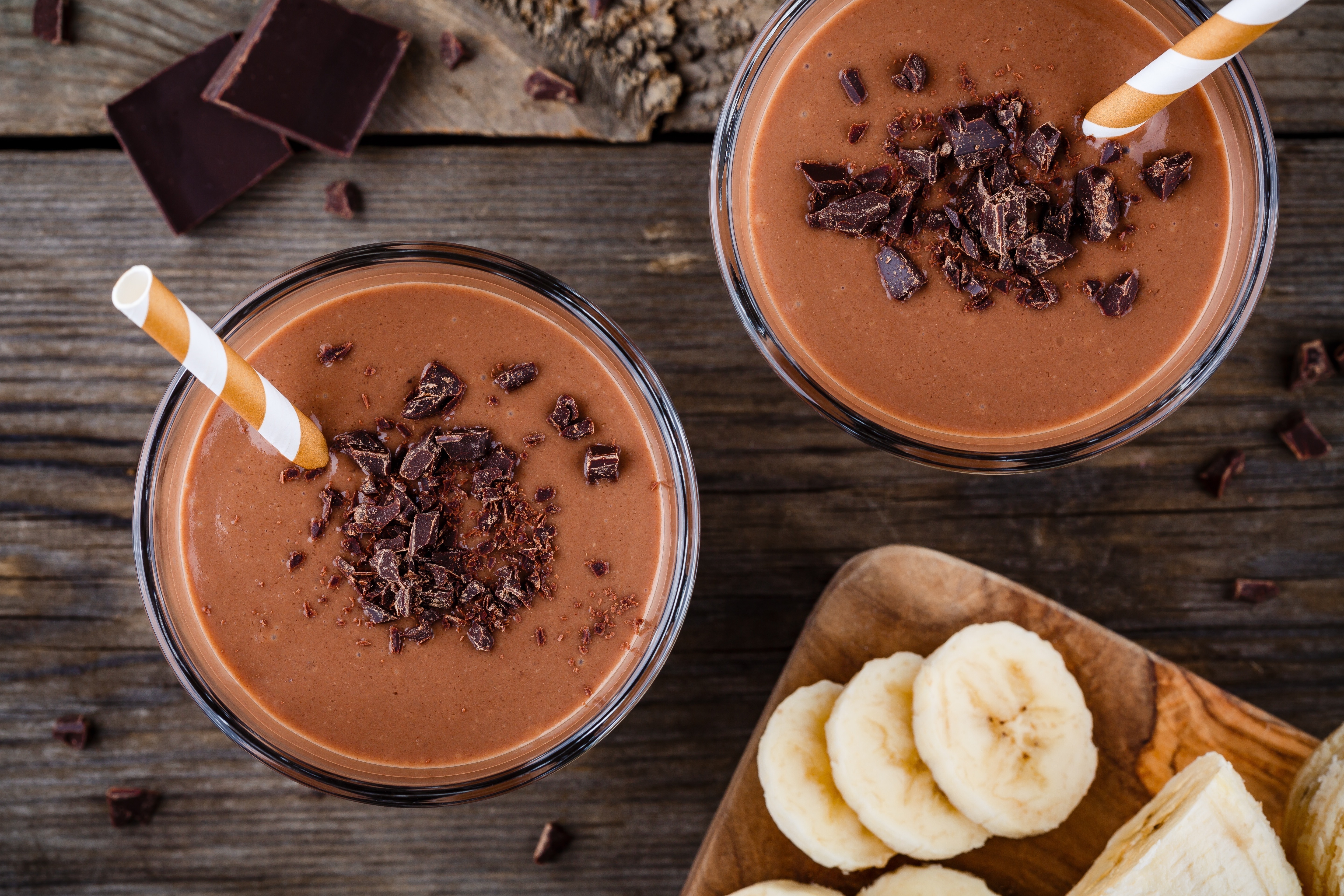 Raw Chocolate and Fruits Energy Smoothie with MCT Recipe