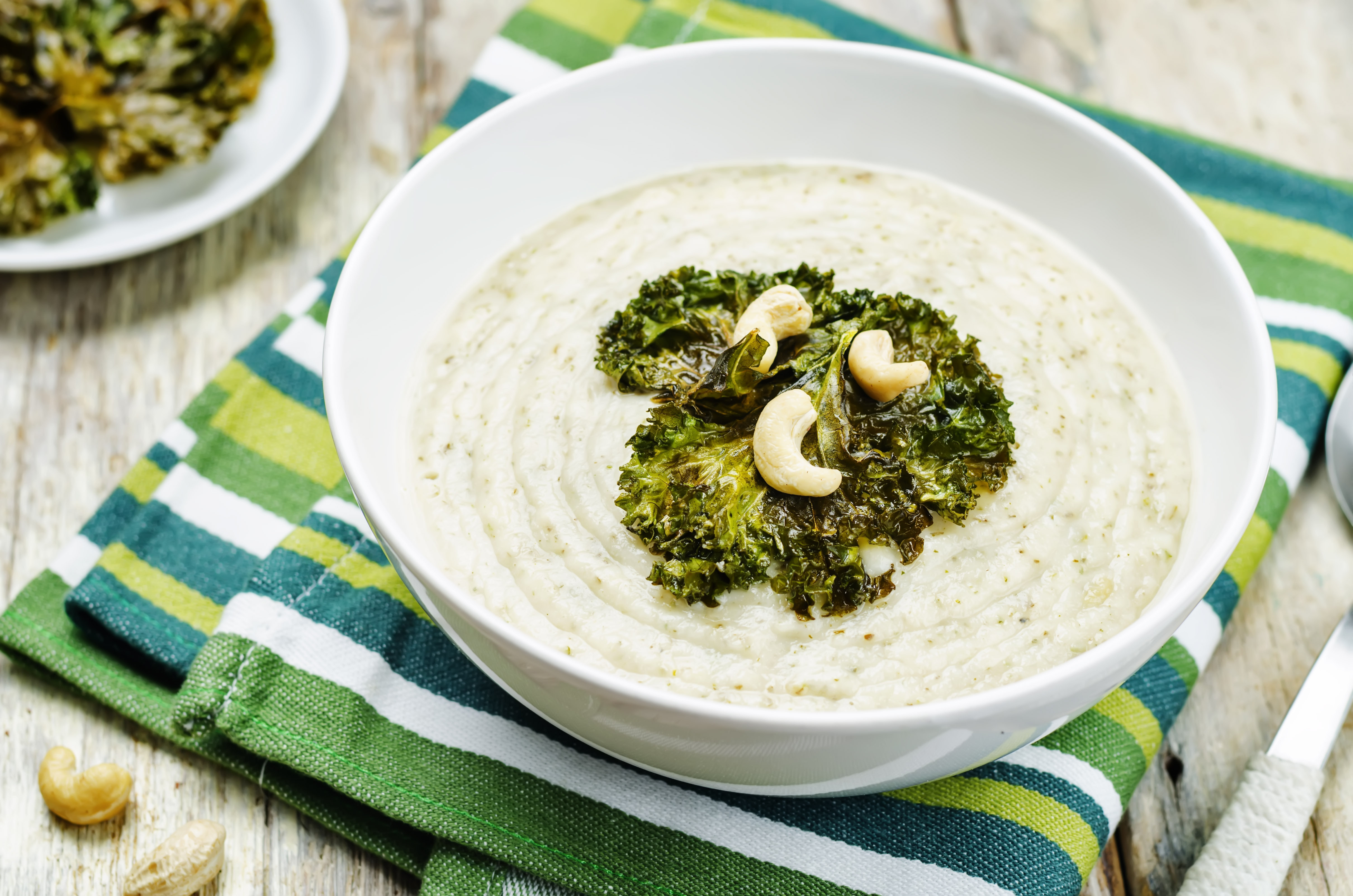 Nutritious and Light Kale and Cauliflower Soup Recipe